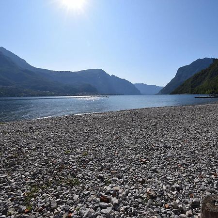 Appartamento Margherita - Bellagio Wild Flowers Oliveto Lario Экстерьер фото